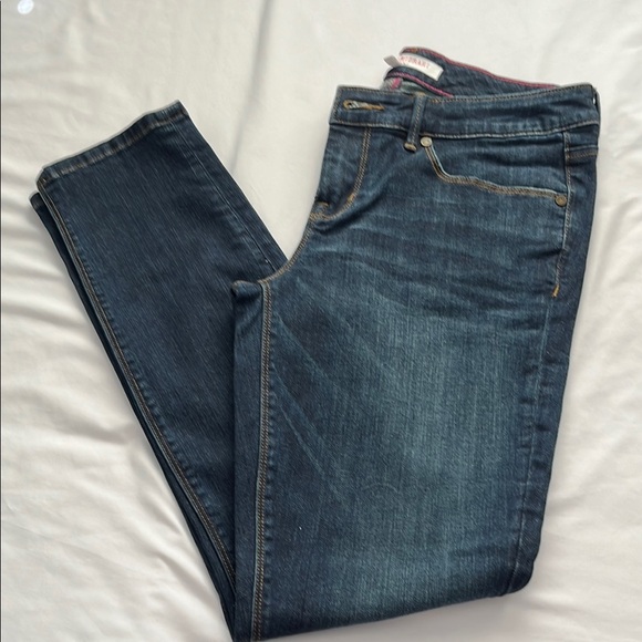 Isaac Mizrahi Dark Blue Jeans with Pink Stitching - Picture 10 of 12